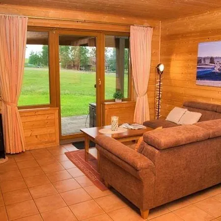 בית נופש Semi-detached House, האסלפלדה